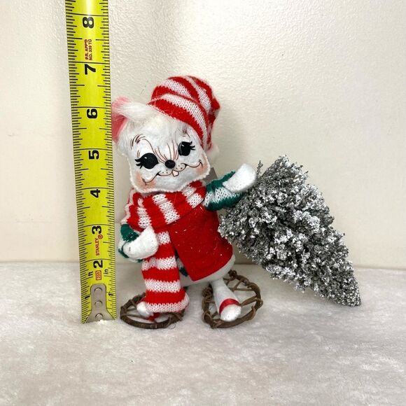 Annalee Mouse Carrying Christmas Tree Snowshoes 2006 6" New with Tags Holiday - Picture 8 of 9